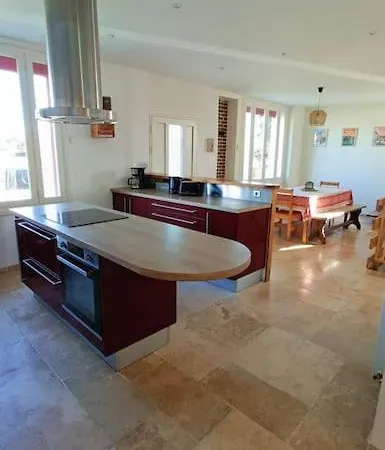 Maison * Neuvic (Dordogne)