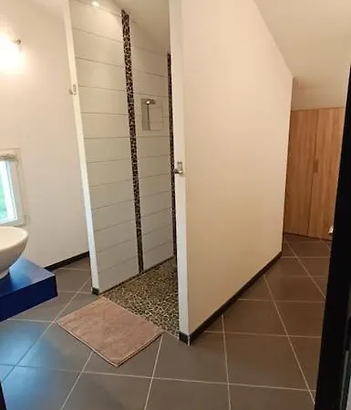 Maison * Neuvic (Dordogne)